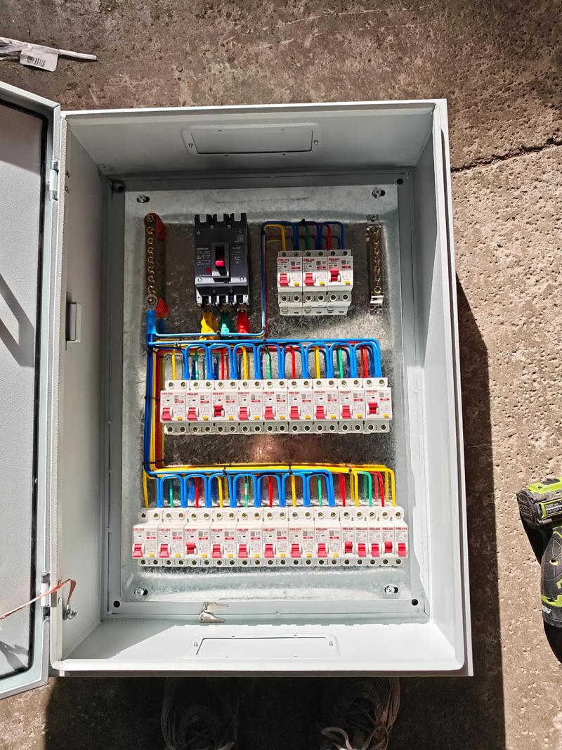 配电箱房门的安全标识牌有哪些要求?